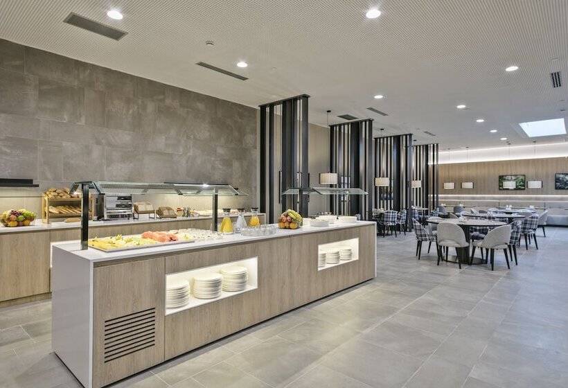 هتل Acta Voraport