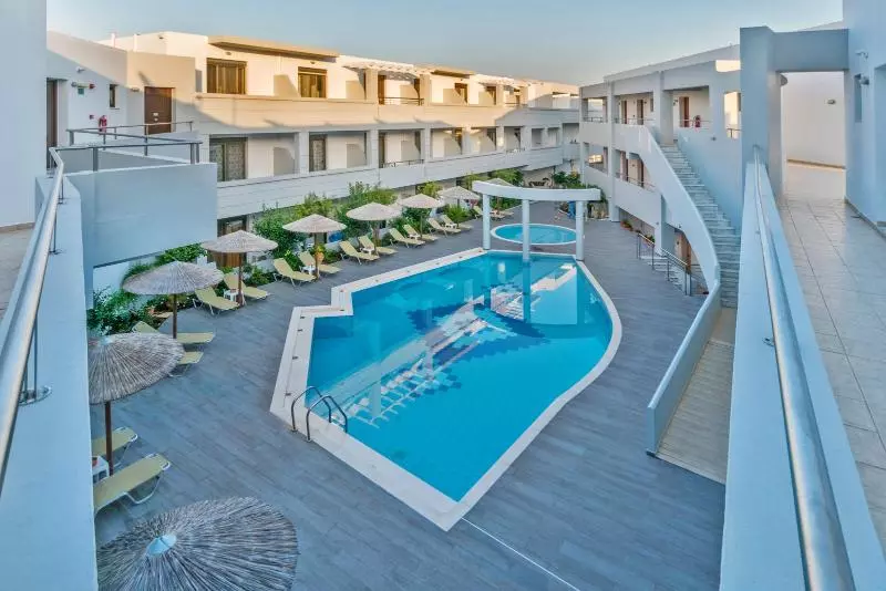 ホテル Delfina Boutique