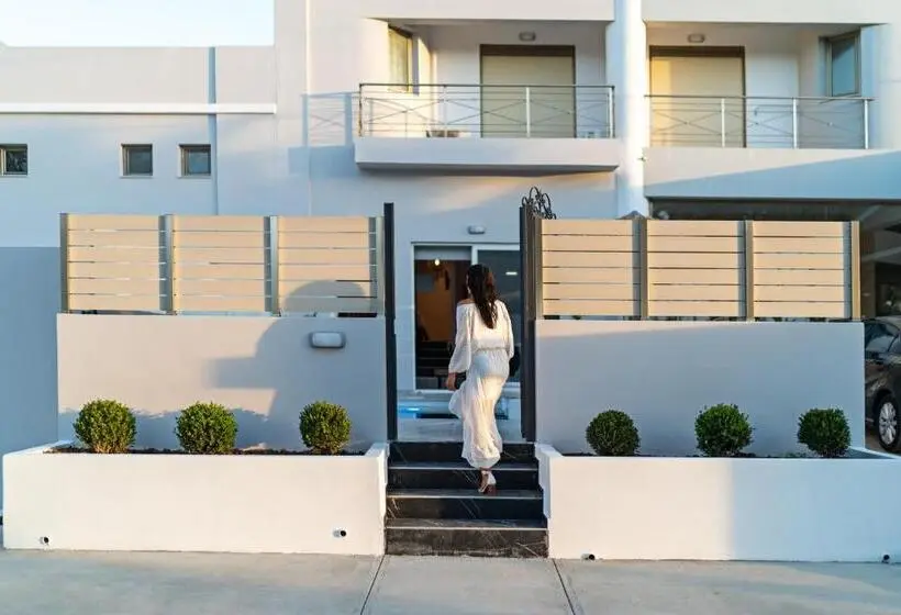 ホテル Delfina Boutique