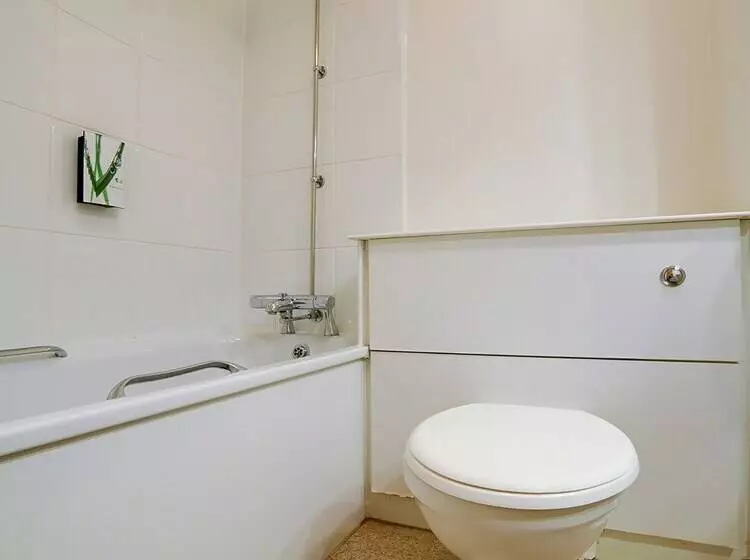 Lakeside Haydock Hotel, St Helens