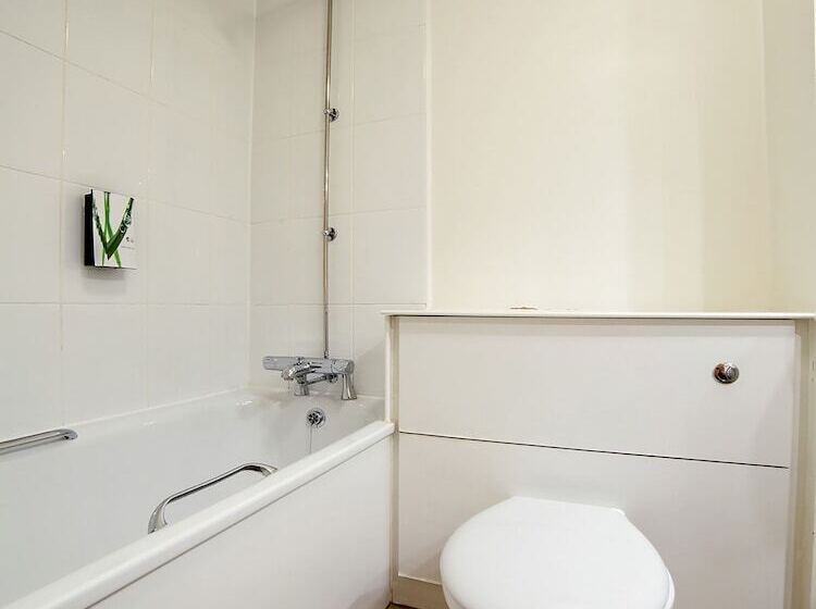 Lakeside Haydock Hotel, St Helens