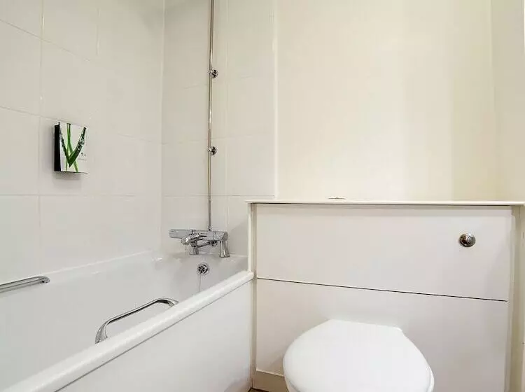 Lakeside Haydock Hotel, St Helens