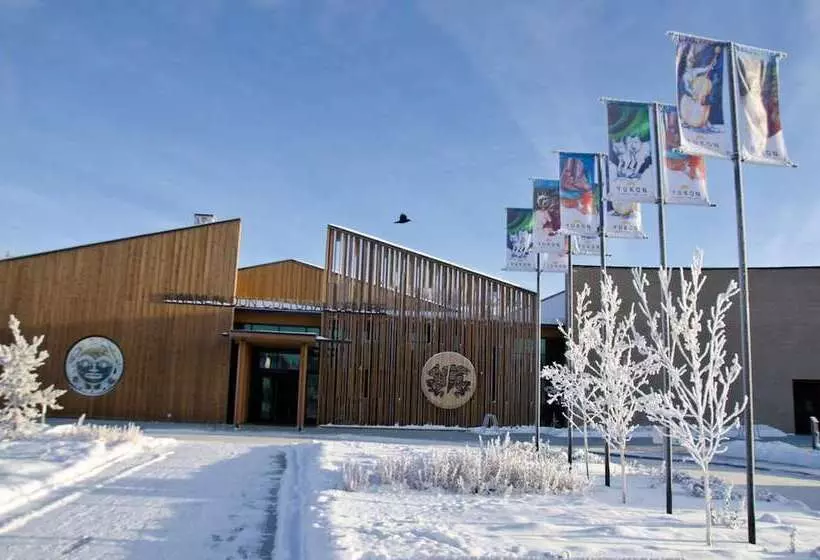 Hotelli Raven Inn Whitehorse