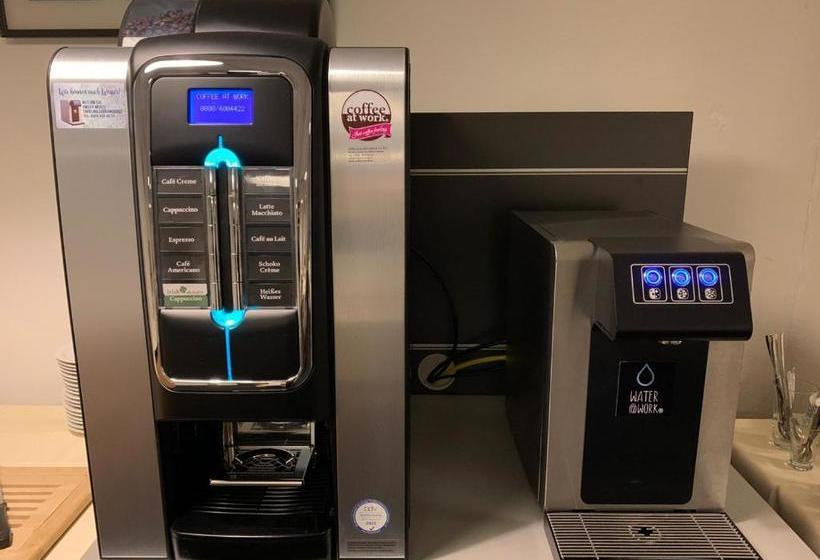 فندق U. + Apartments