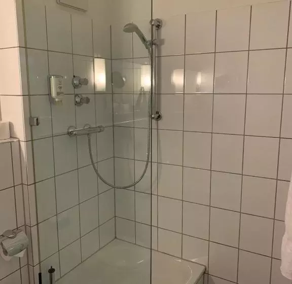 هتل U. + Apartments