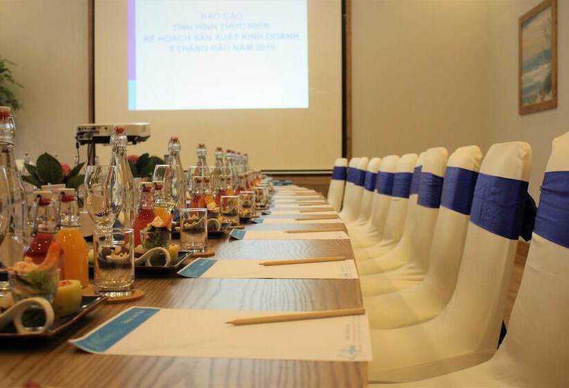 L'azure Resort And Spa