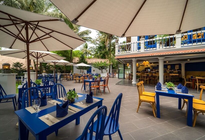 L'azure Resort And Spa