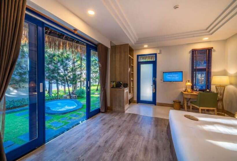 L'azure Resort And Spa