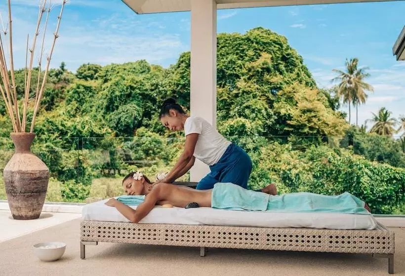 5 Bedrooms Villa Bacardi