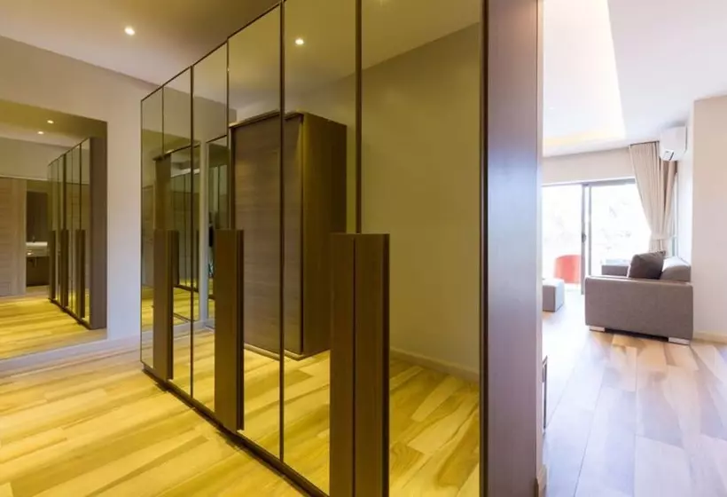 5 Bedrooms Villa Bacardi