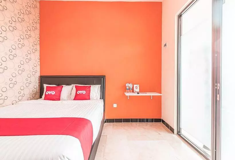ホテル Reddoorz Syariah Near Green Park Jatiwarna