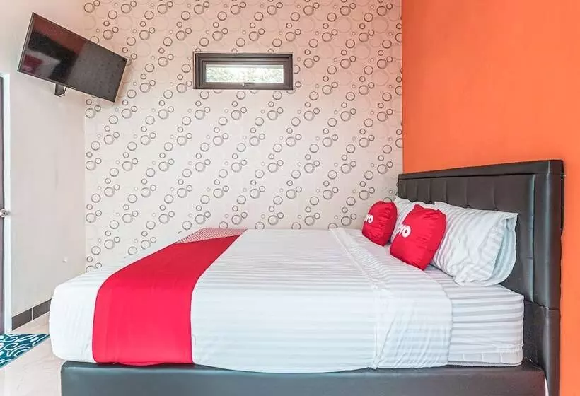 ホテル Reddoorz Syariah Near Green Park Jatiwarna