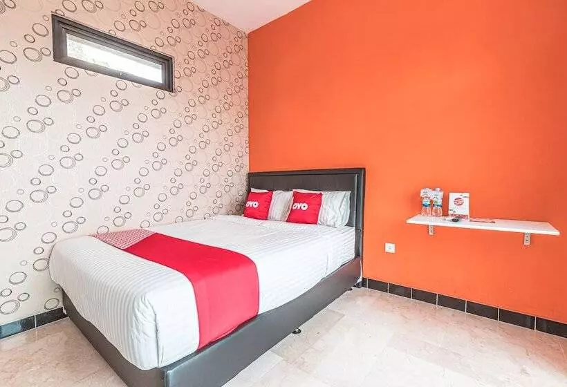 ホテル Reddoorz Syariah Near Green Park Jatiwarna
