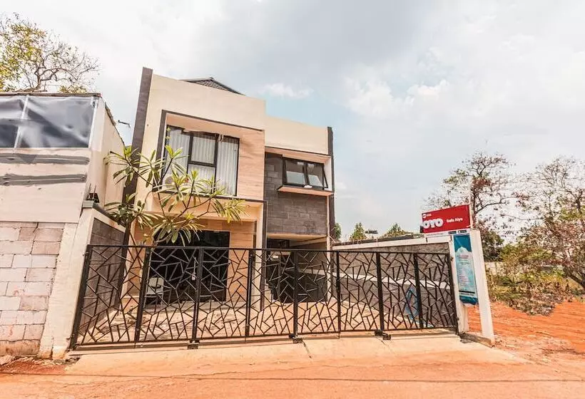 ホテル Reddoorz Syariah Near Green Park Jatiwarna