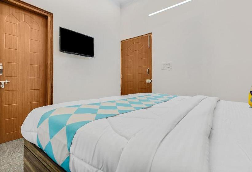 Pensionat Oyo Home 49287 Modern Stay Premnagar