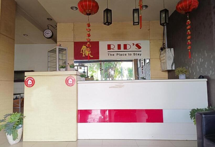 Reddoorz At Rids Hotel Manado