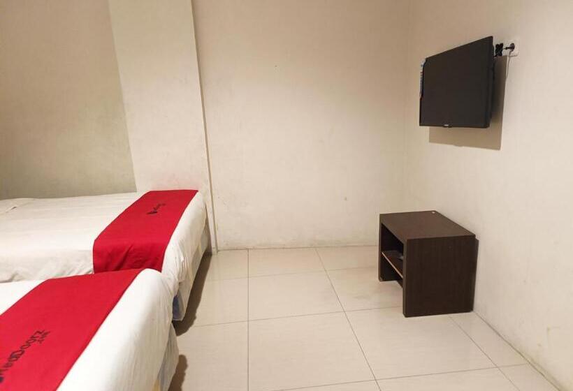 Reddoorz At Rids Hotel Manado