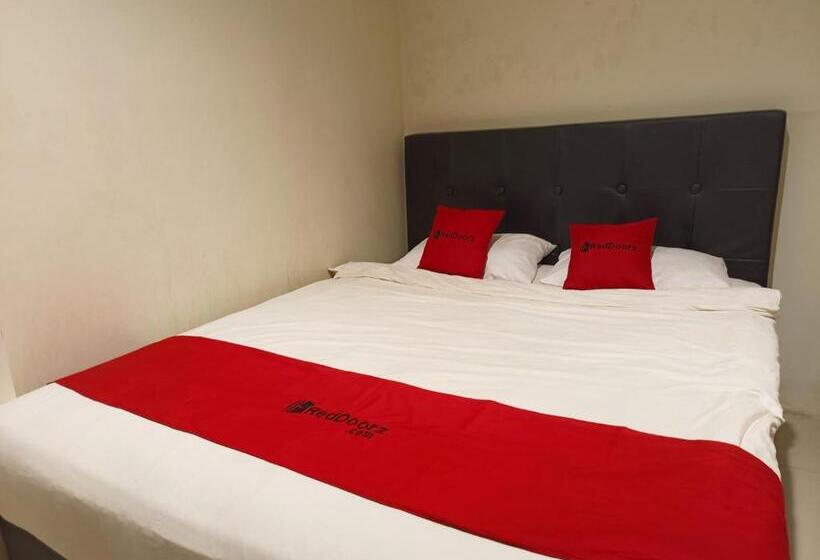 Reddoorz At Rids Hotel Manado