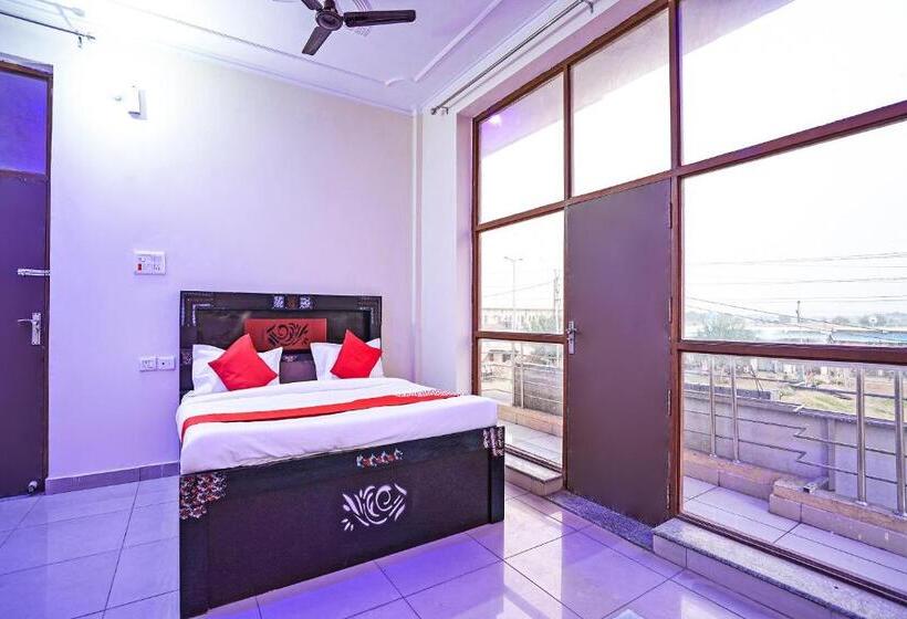 Отель Oyo 49403 Osaka Inn