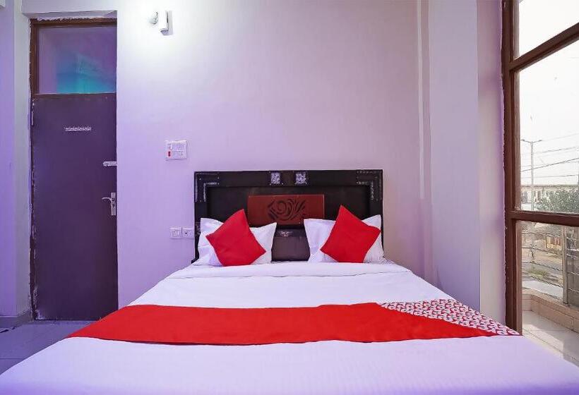 Отель Oyo 49403 Osaka Inn