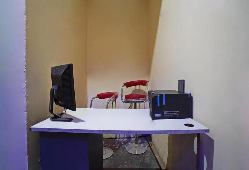 Отель Oyo 49403 Osaka Inn