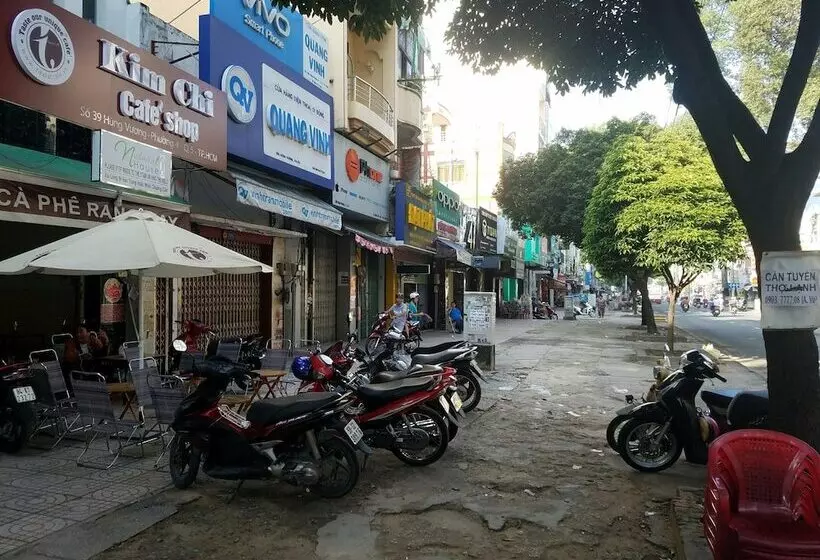 Natural House Hostel