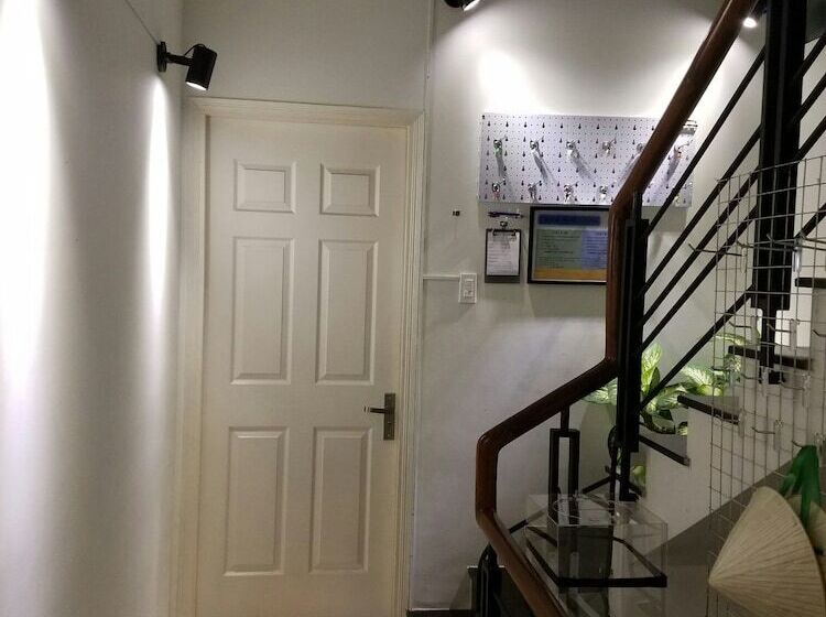 Natural House Hostel