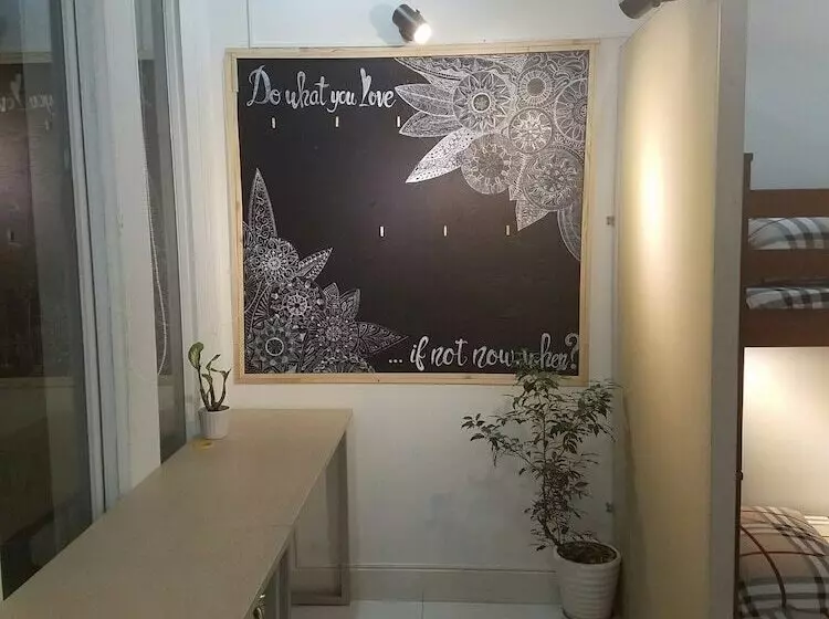 Natural House Hostel