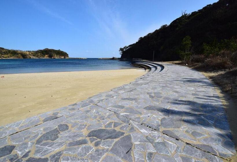 بنسيون Hanareya