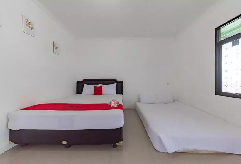 ペンション Reddoorz Resort Syariah @ Jaya Tirta Abadi