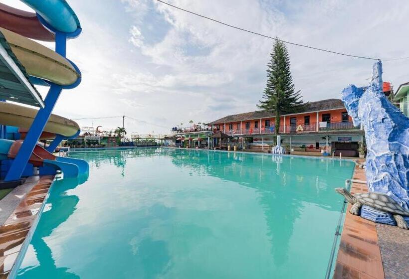 פנסיון Reddoorz Resort Syariah @ Jaya Tirta Abadi