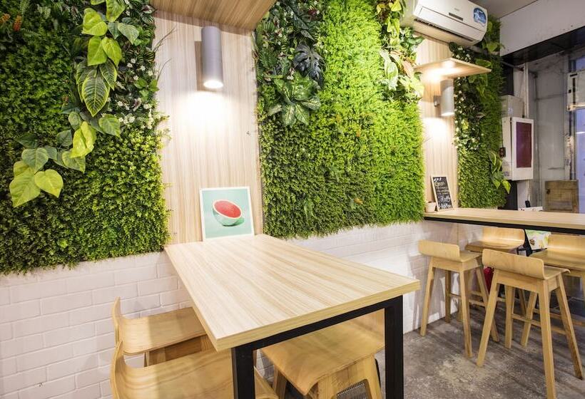 We House Hotel Ben Thanh Hostel