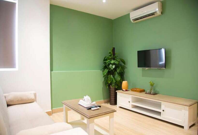 We House Hotel Ben Thanh Hostel