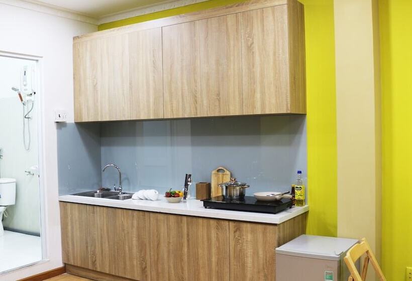 We House Hotel Ben Thanh Hostel