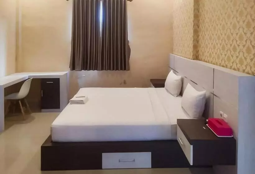 Hotelli Reddoorz Syariah Near Sultan Syarif Kasim Ii Airport