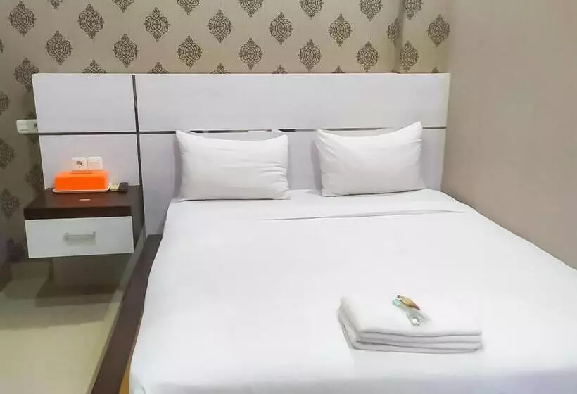 Hotelli Reddoorz Syariah Near Sultan Syarif Kasim Ii Airport