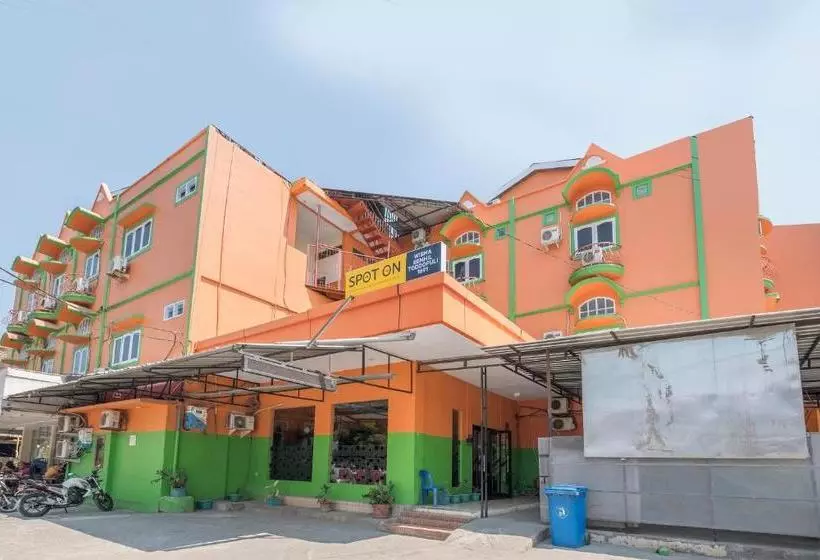 ホテル Spot On 1691 Wisma Benhil Toddopuli