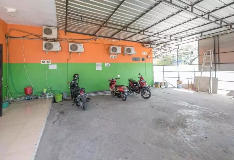 ホテル Spot On 1691 Wisma Benhil Toddopuli