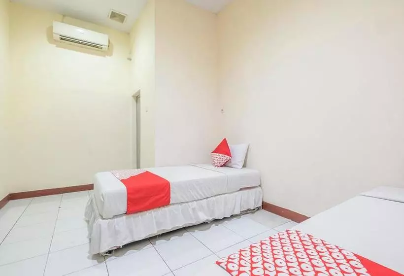 ホテル Spot On 1691 Wisma Benhil Toddopuli