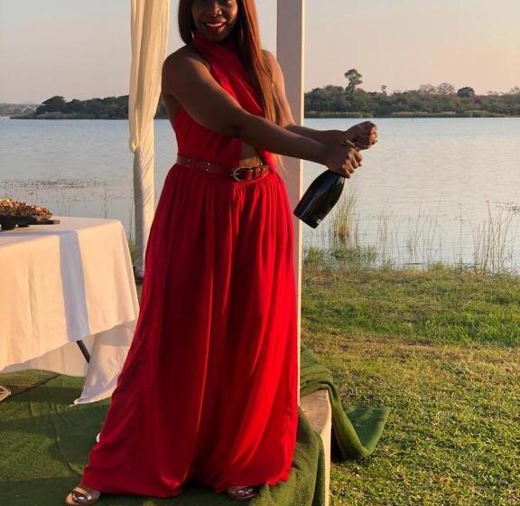 リゾートホテル Kingsgate Nandoni Dam, Thohoyandou