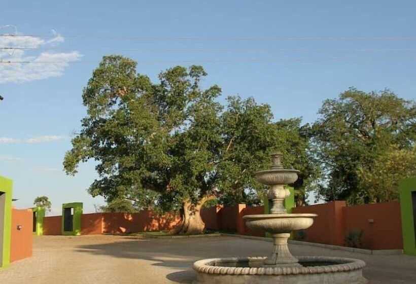 リゾートホテル Kingsgate Nandoni Dam, Thohoyandou