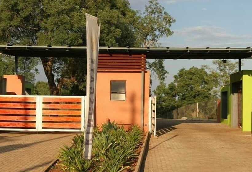 リゾートホテル Kingsgate Nandoni Dam, Thohoyandou