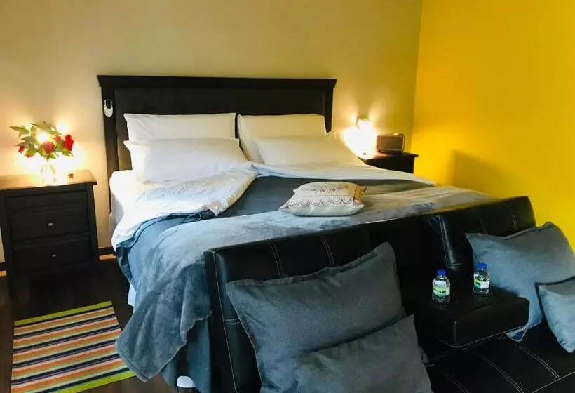 Aamiaismajoitus (B&B) Strip Center Suites By Casona Lo Aguirre