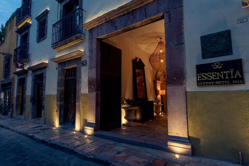 The Essentia Hotel Sma