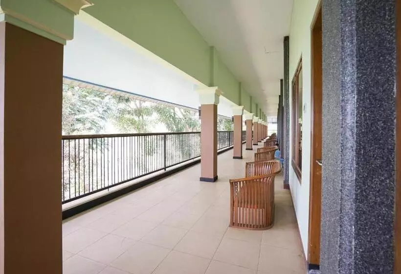 Hotelli Bumi Bermi Permai Near Bermi Eco Park Mitra Reddoorz