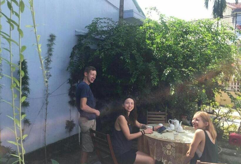 هتل Cherry Garden Homestay