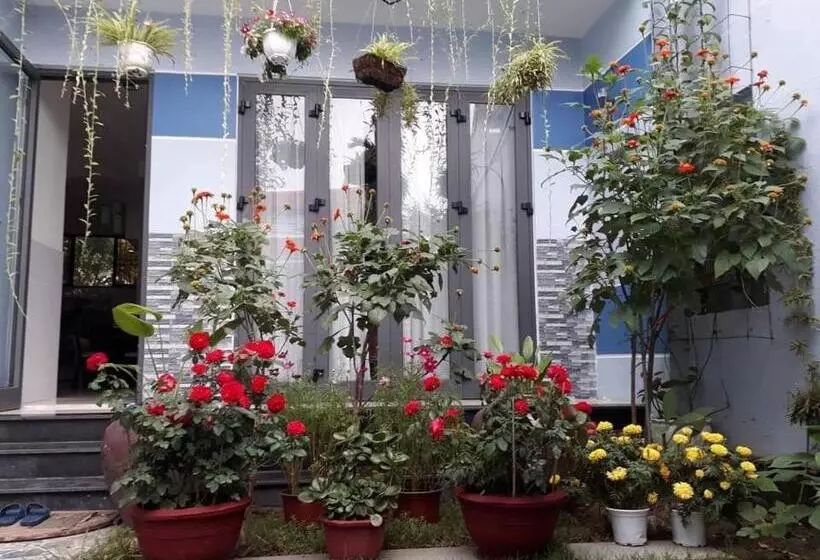 هتل Cherry Garden Homestay