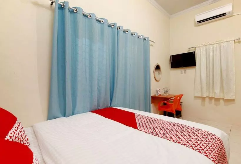 ホテル Oyo 1332 Almonsari Residence