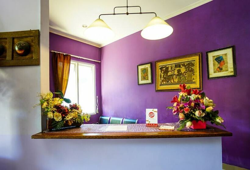 فندق Oyo 1573 Mahera Residence