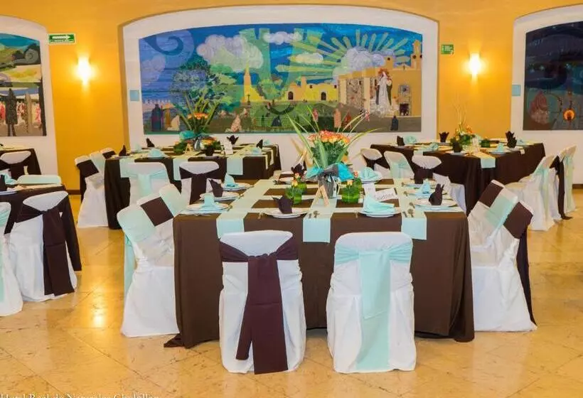 ホテル Real De Naturales